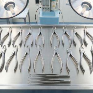 Extracting Forceps (English & American Patterns)
